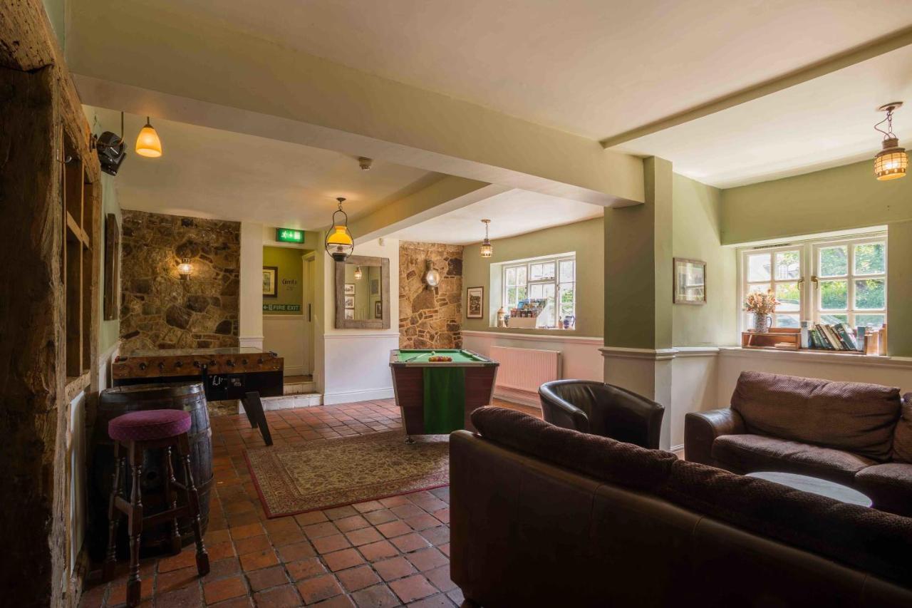The Wight Mouse Inn Chale Exterior photo